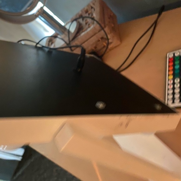 vanity mirror - Picture 2 of 3